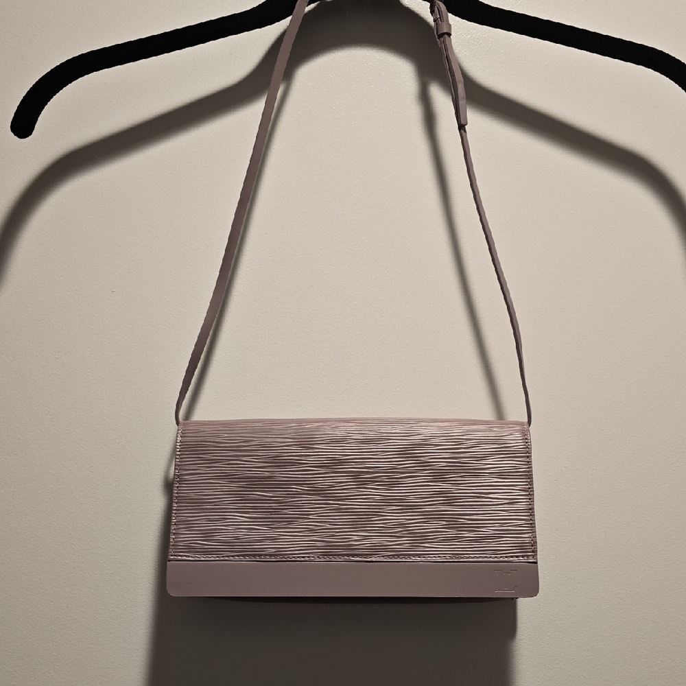 Louis Vuitton Lilac Epi Leather Honfleur Pochette Handbag - Picture 3 of 10